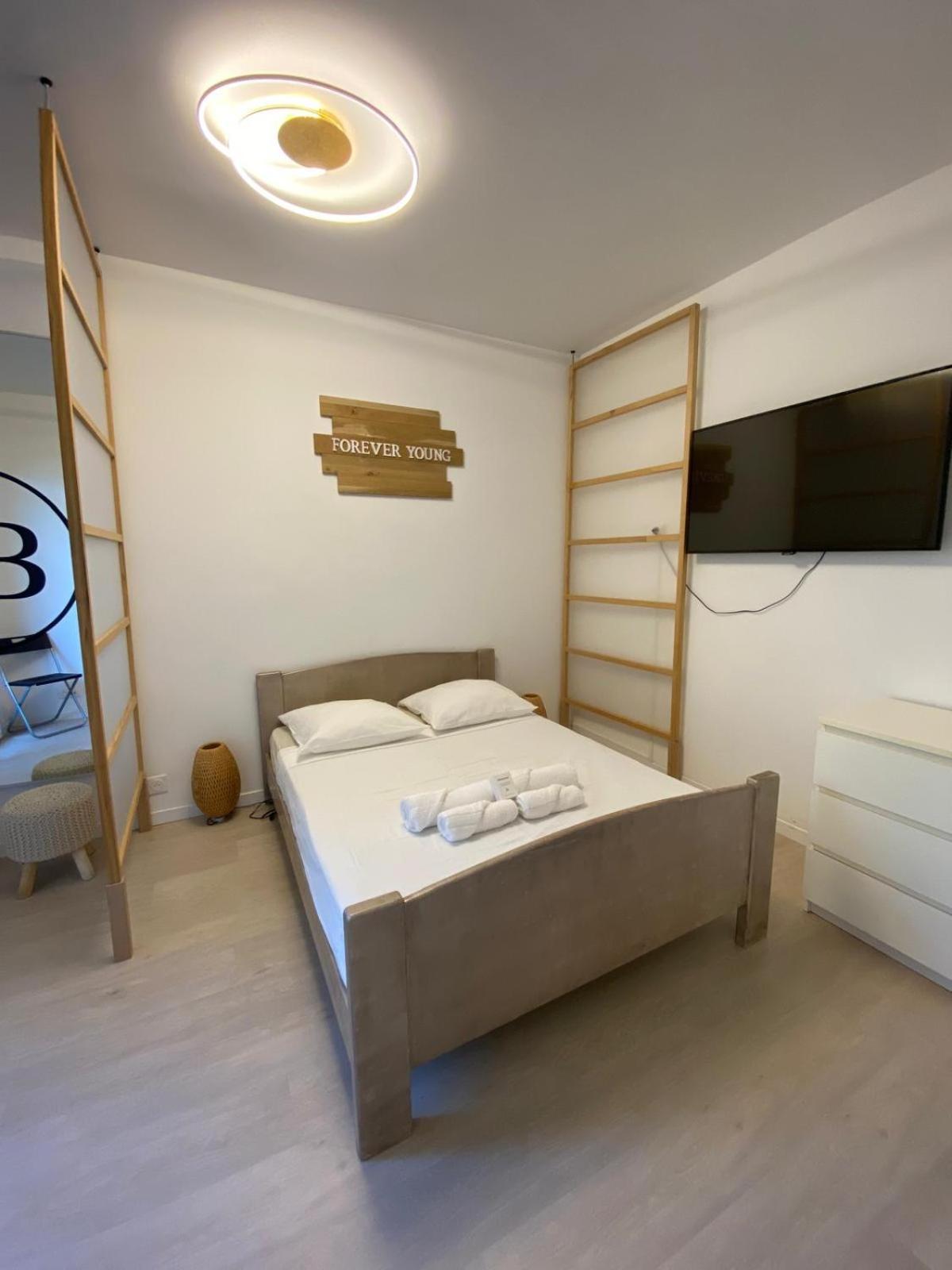 Spacieux Appart Terrasse Metro Hopital 4Pers Wifi Villejuif Exterior foto